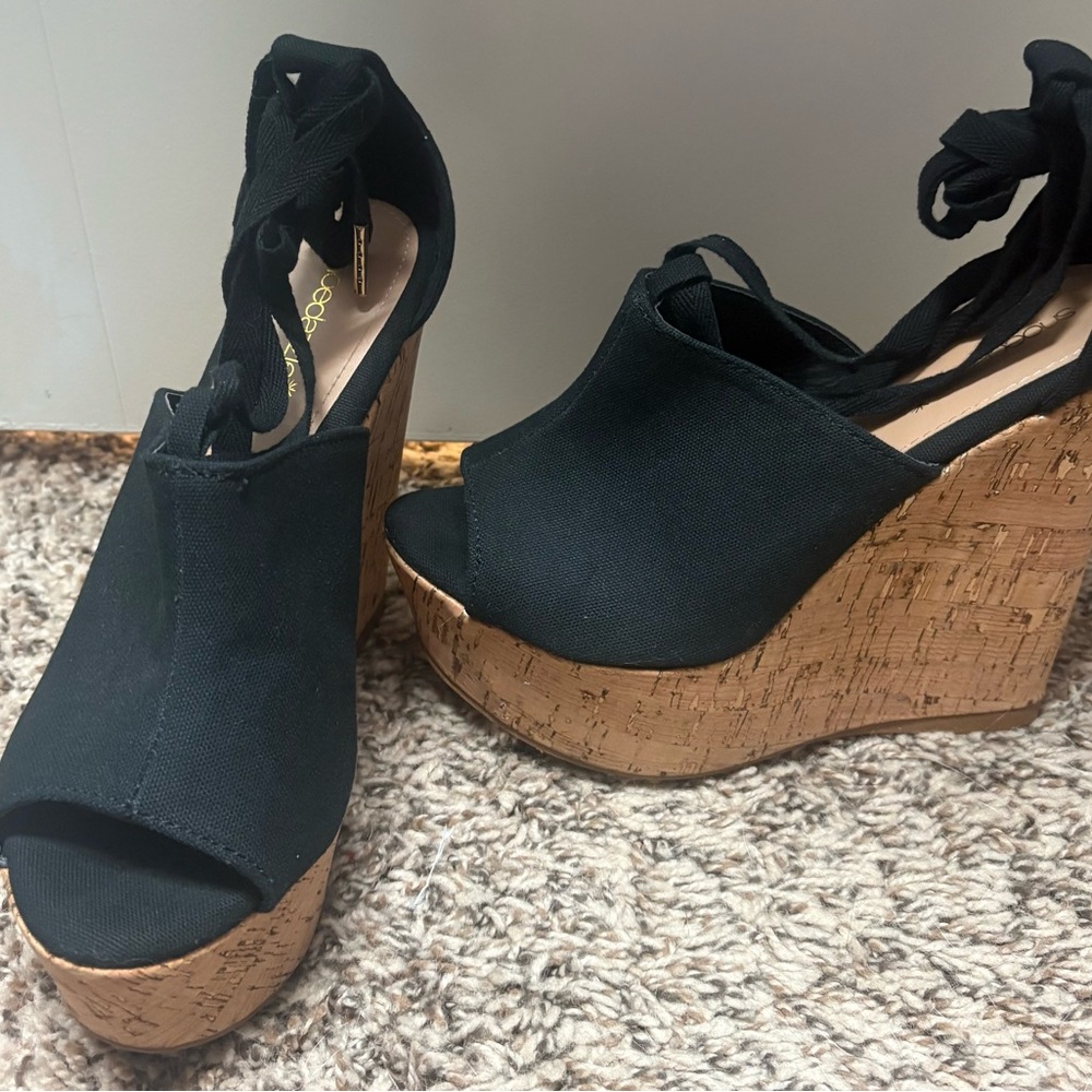 Black Linen Wedge Tie Up Heels Size 7